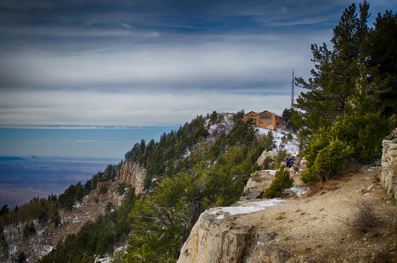 Sandia Visitors Centor